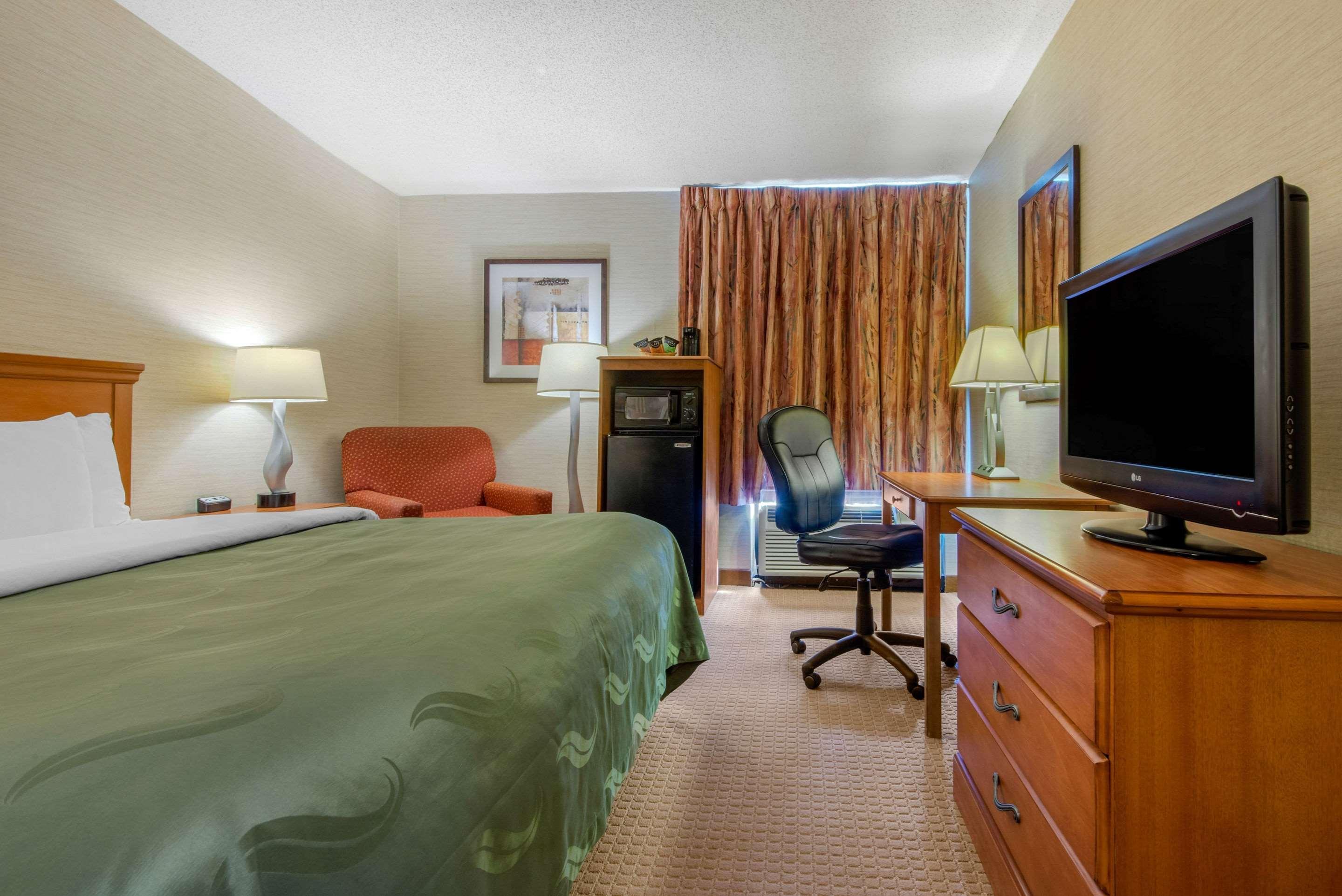 Quality Inn & Suites Mansfield Exterior foto
