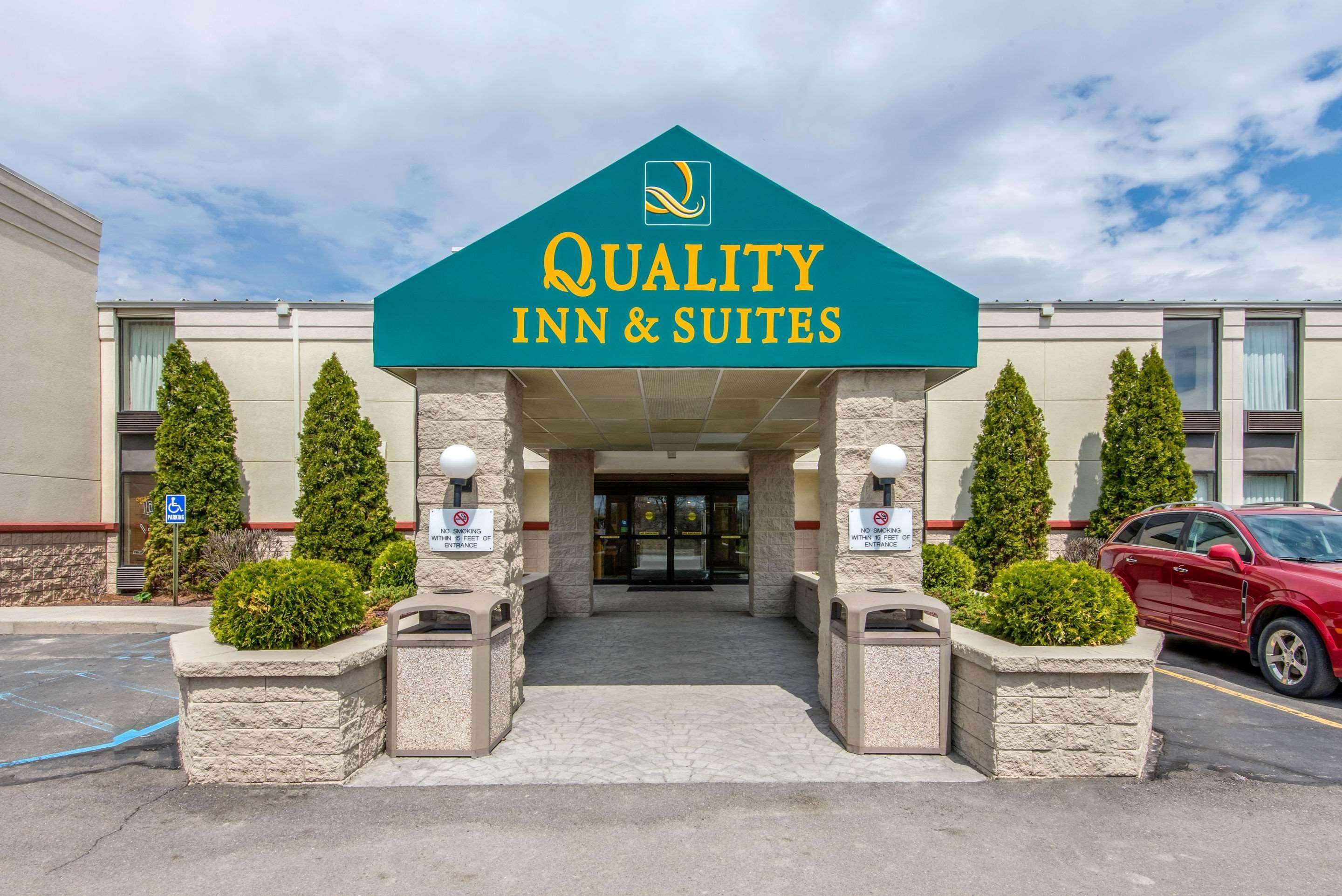 Quality Inn & Suites Mansfield Exterior foto