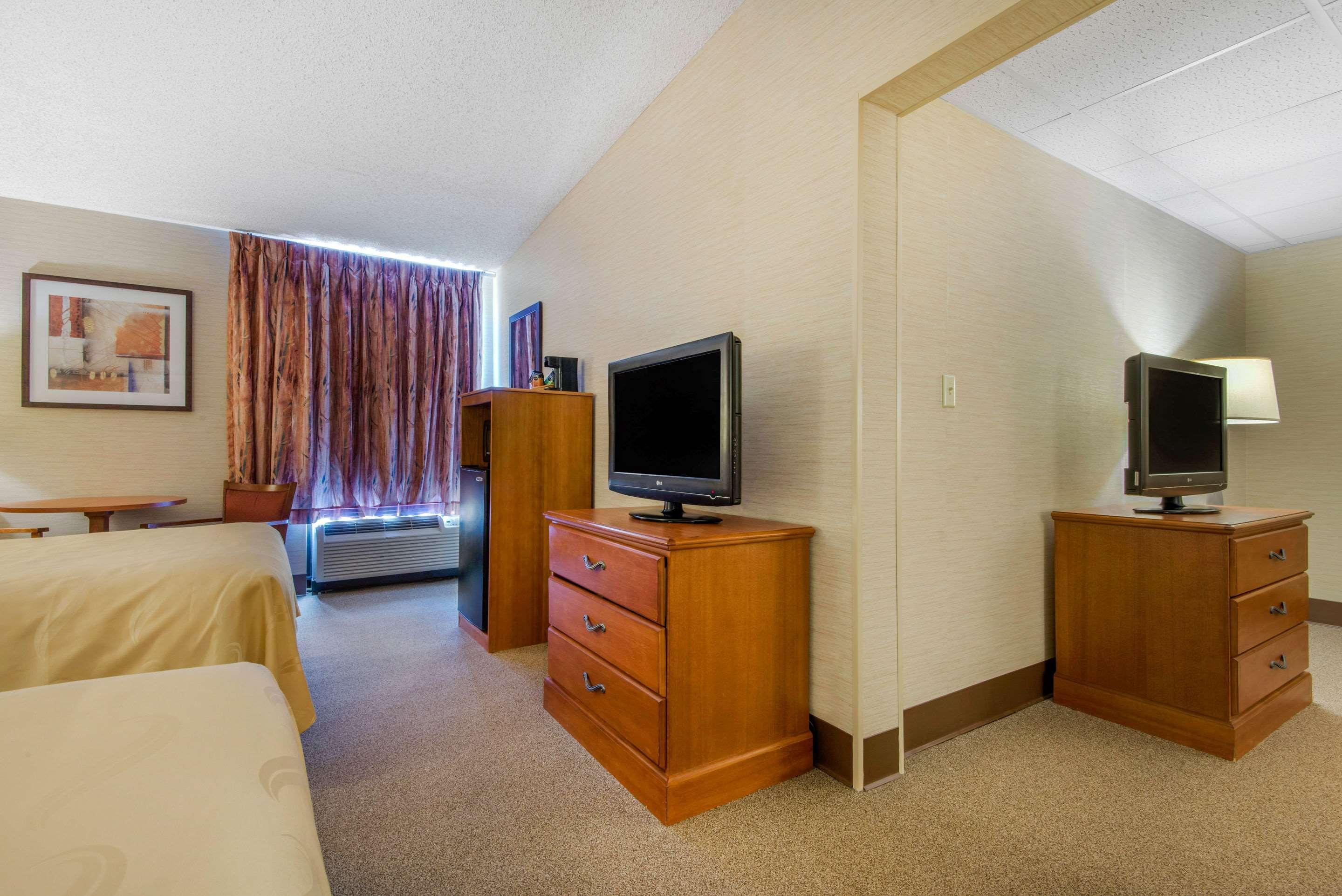 Quality Inn & Suites Mansfield Exterior foto