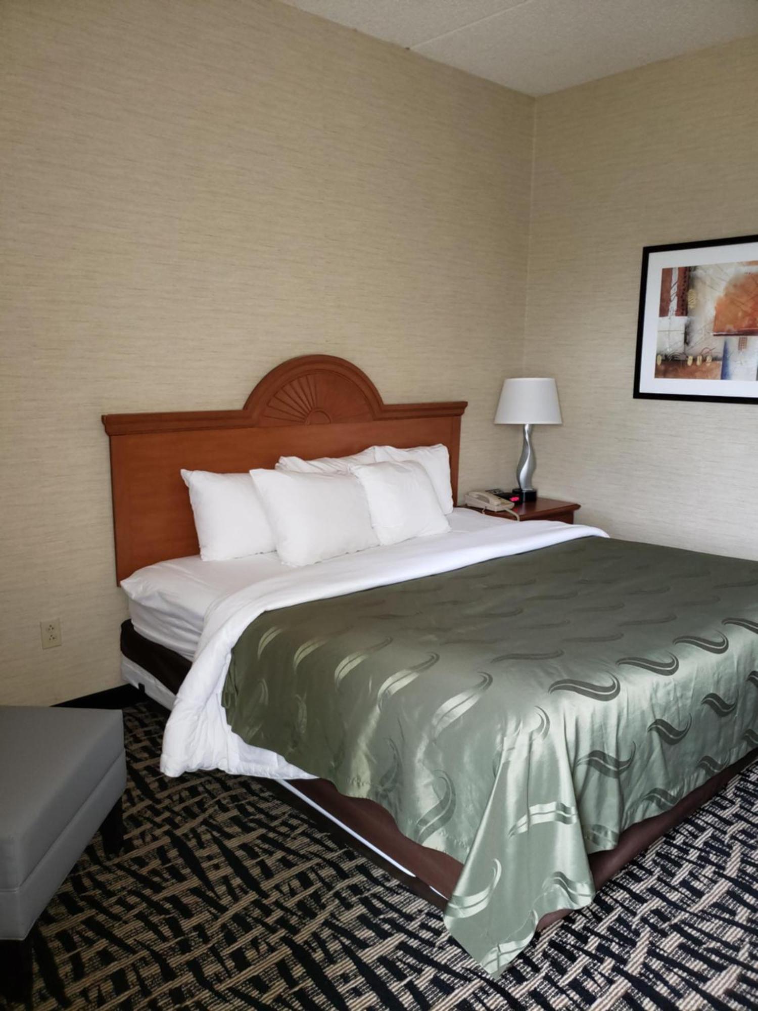 Quality Inn & Suites Mansfield Quarto foto